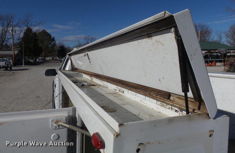 image for item DC7472 2006 Chevrolet Silverado 3500 Ext. Cab pickup truck