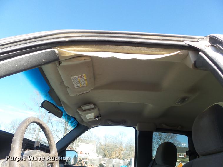 image for item DC7472 2006 Chevrolet Silverado 3500 Ext. Cab pickup truck