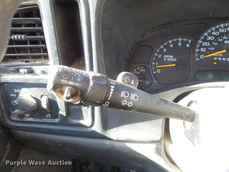 image for item DC7472 2006 Chevrolet Silverado 3500 Ext. Cab pickup truck