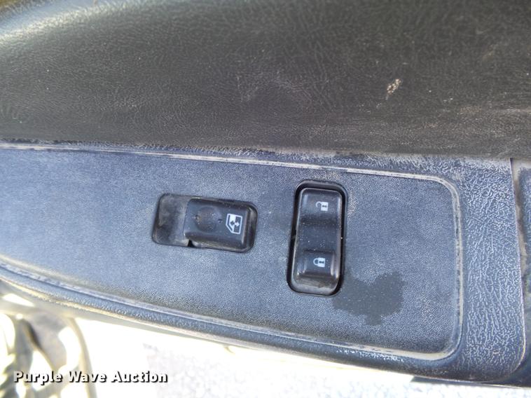 image for item DC7472 2006 Chevrolet Silverado 3500 Ext. Cab pickup truck