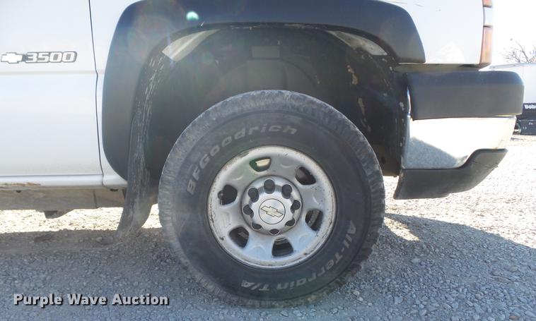 image for item DC7472 2006 Chevrolet Silverado 3500 Ext. Cab pickup truck