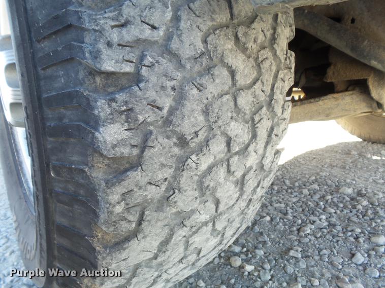 image for item DC7472 2006 Chevrolet Silverado 3500 Ext. Cab pickup truck