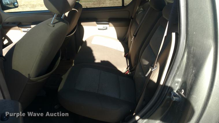 image for item DI9942 2003 Ford Explorer Sport Trac