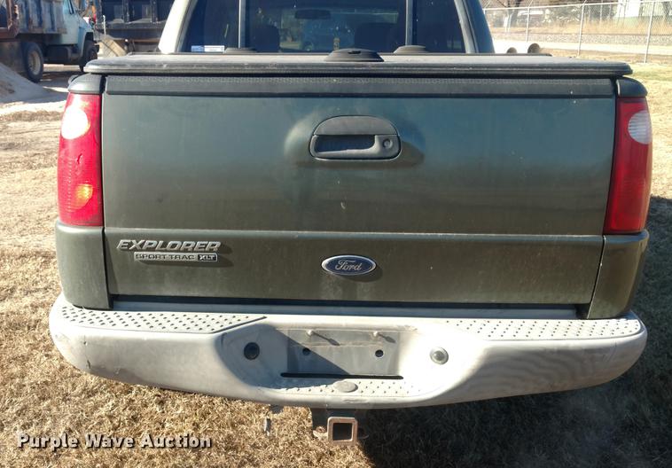 image for item DI9942 2003 Ford Explorer Sport Trac