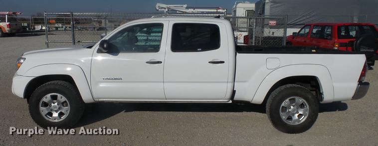 image for item DK9195 2012 Toyota Tacoma pickup truck