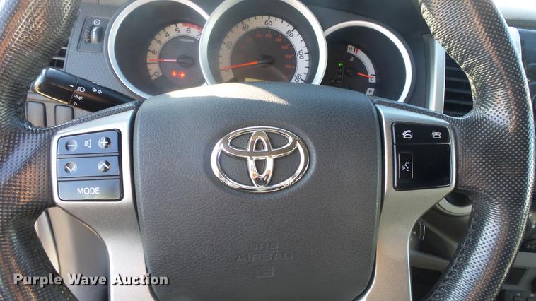 image for item DK9195 2012 Toyota Tacoma pickup truck