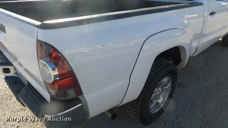 image for item DK9195 2012 Toyota Tacoma pickup truck