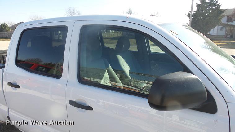 image for item DK9195 2012 Toyota Tacoma pickup truck