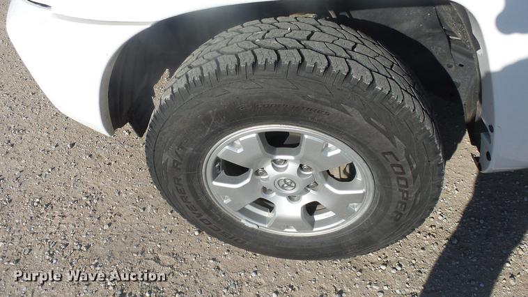 image for item DK9195 2012 Toyota Tacoma pickup truck