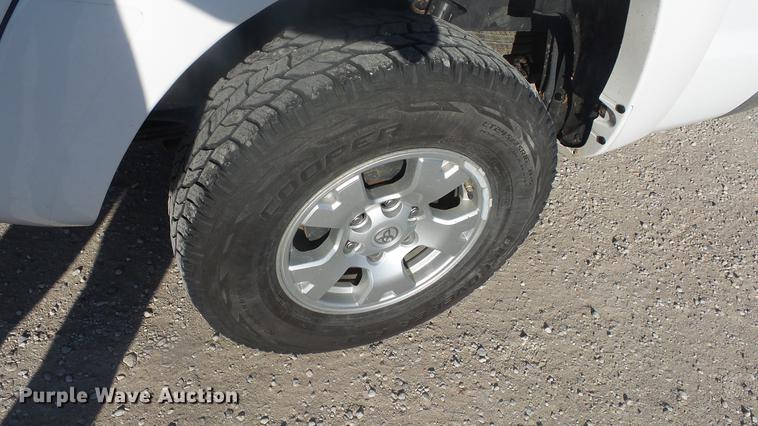 image for item DK9195 2012 Toyota Tacoma pickup truck