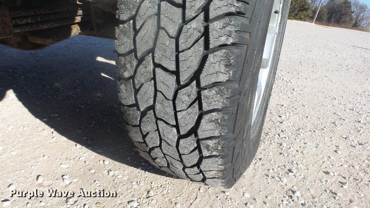 image for item DK9195 2012 Toyota Tacoma pickup truck