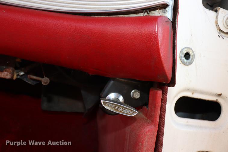 image for item EC9296 1962 Ford Thunderbird