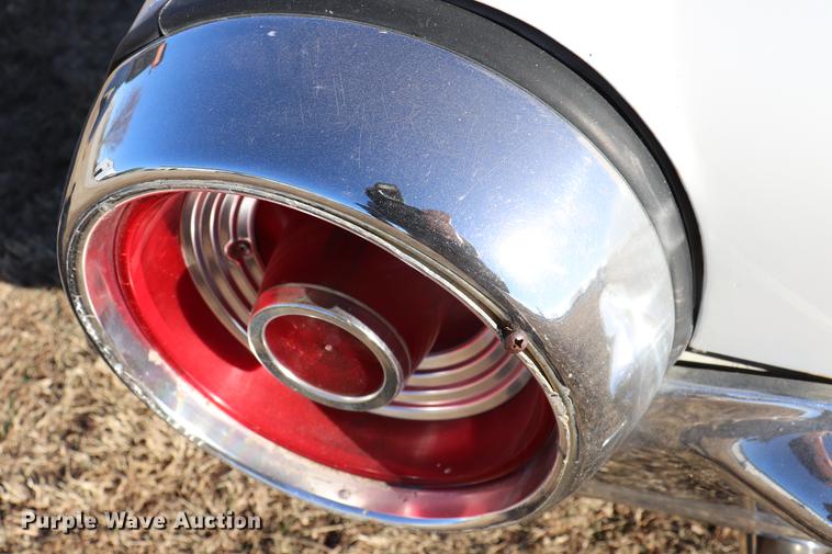 image for item EC9296 1962 Ford Thunderbird