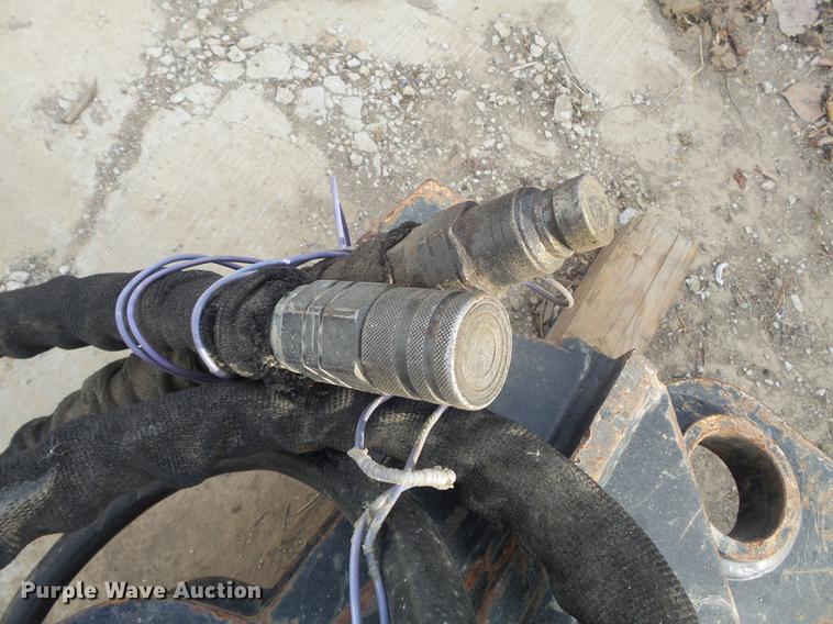 image for item CC9725 2011 John Deere HH60 breaker