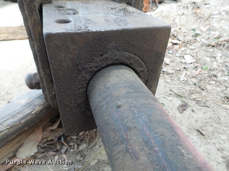 image for item CC9725 2011 John Deere HH60 breaker