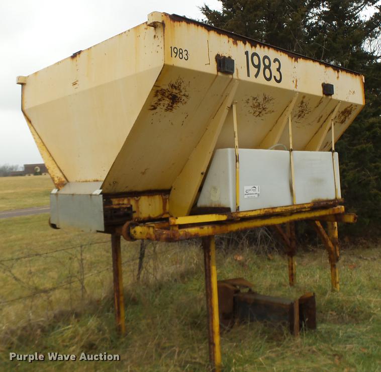 image for item DB9835 Flink spreader