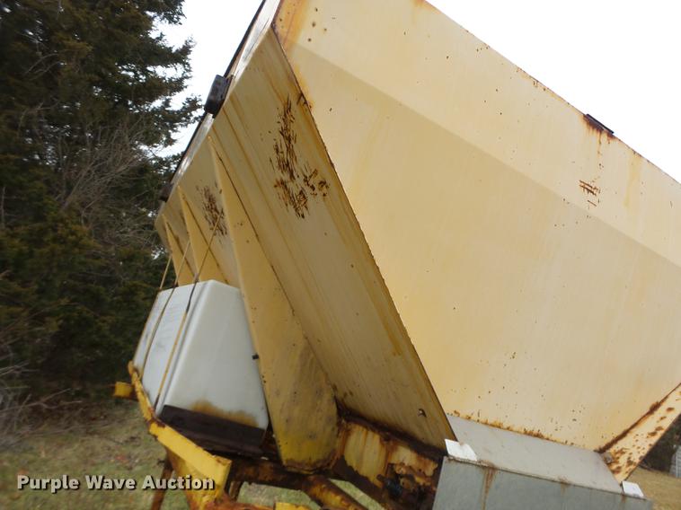 image for item DB9835 Flink spreader