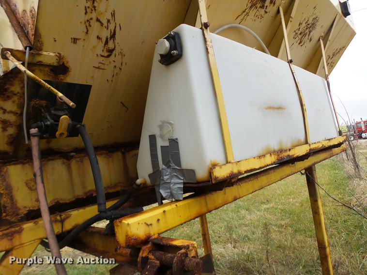 image for item DB9835 Flink spreader