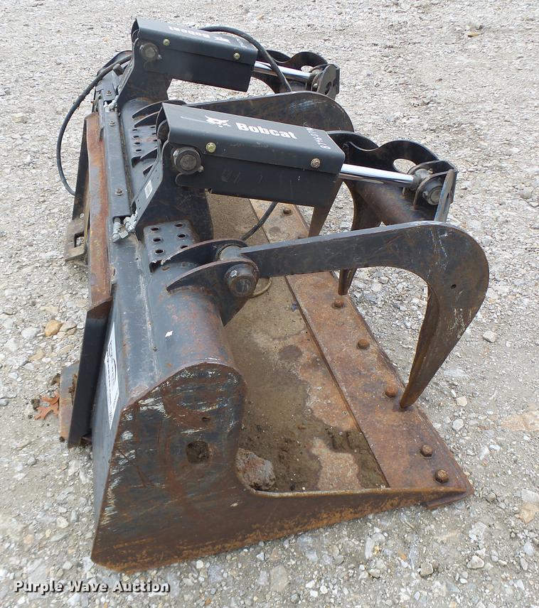 image for item DB9841 2011 Bobcat GRPL74 grapple bucket