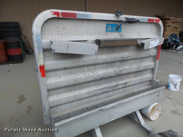 image for item DB9847 Merritt aluminum headache rack