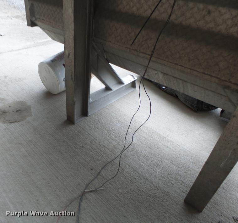 image for item DB9847 Merritt aluminum headache rack