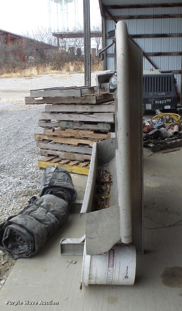 image for item DB9847 Merritt aluminum headache rack