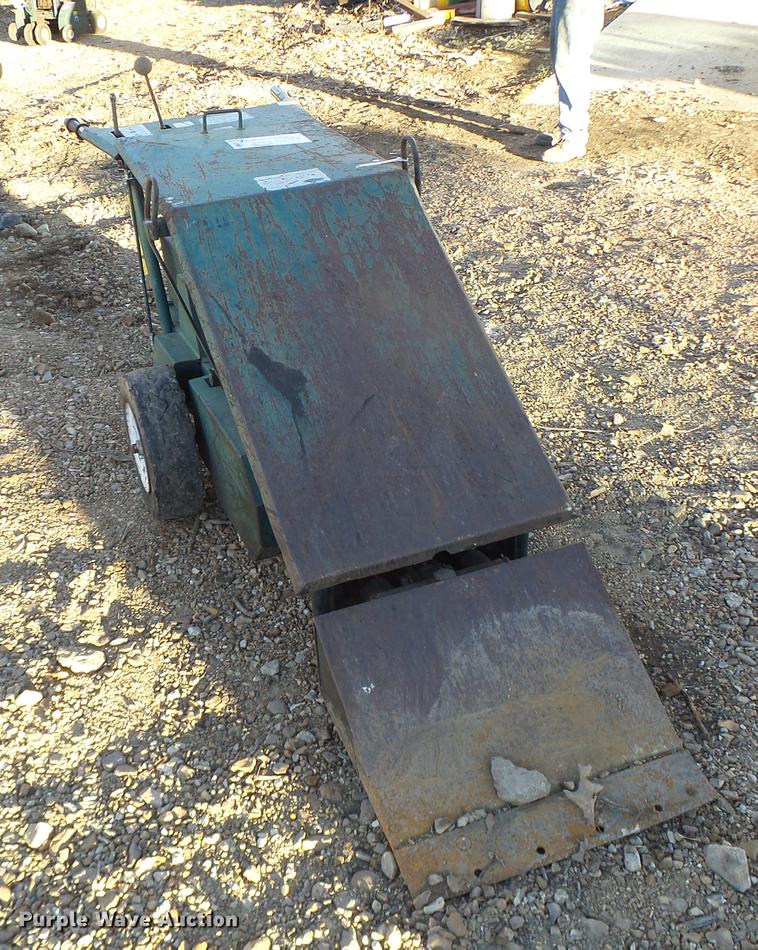 image for item DB9856 Reeves roof scraper