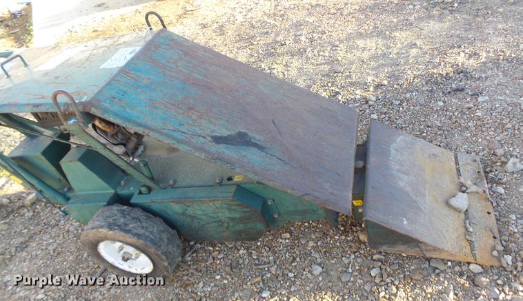 image for item DB9856 Reeves roof scraper