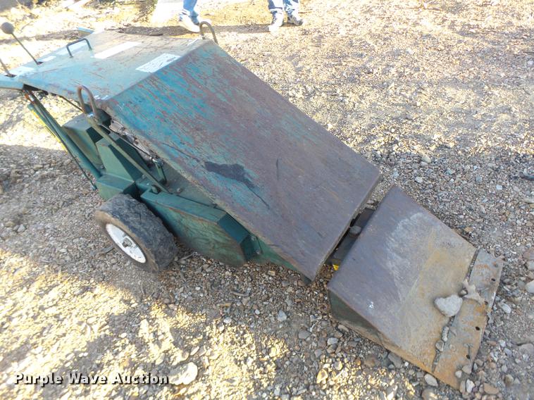 image for item DB9856 Reeves roof scraper