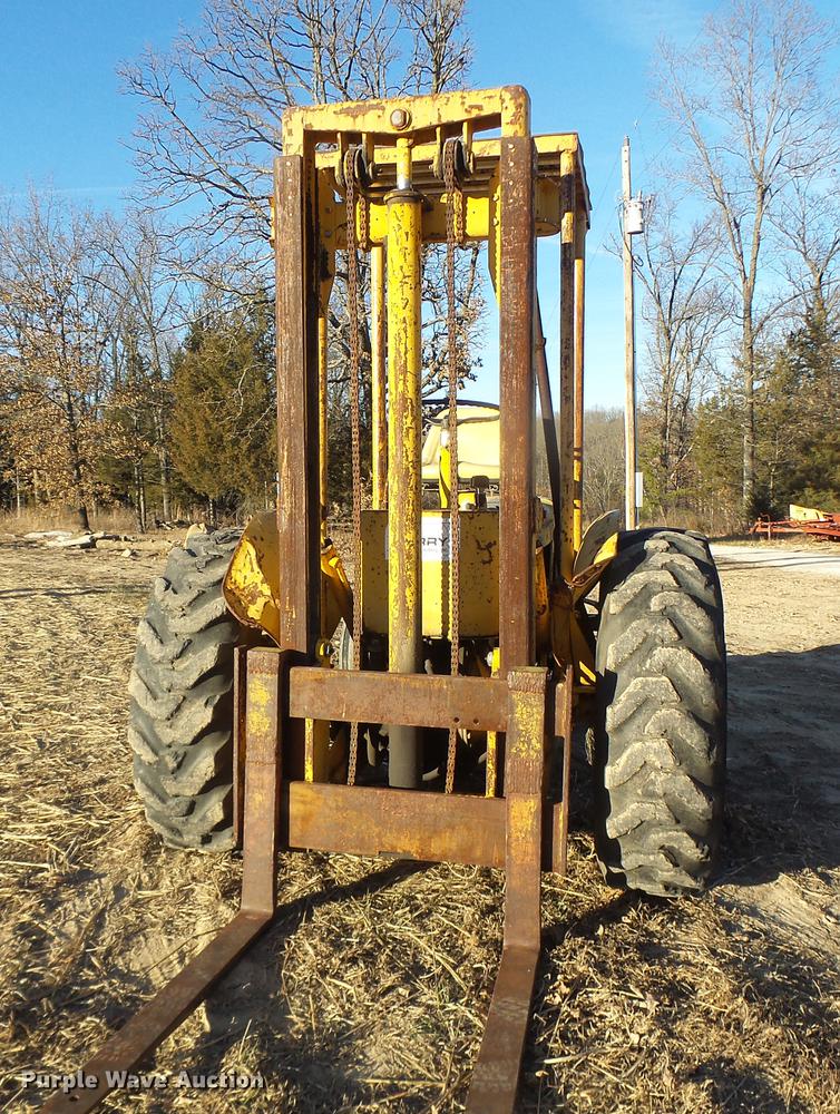 image for item DB9861 Massey-Ferguson 204 forklift