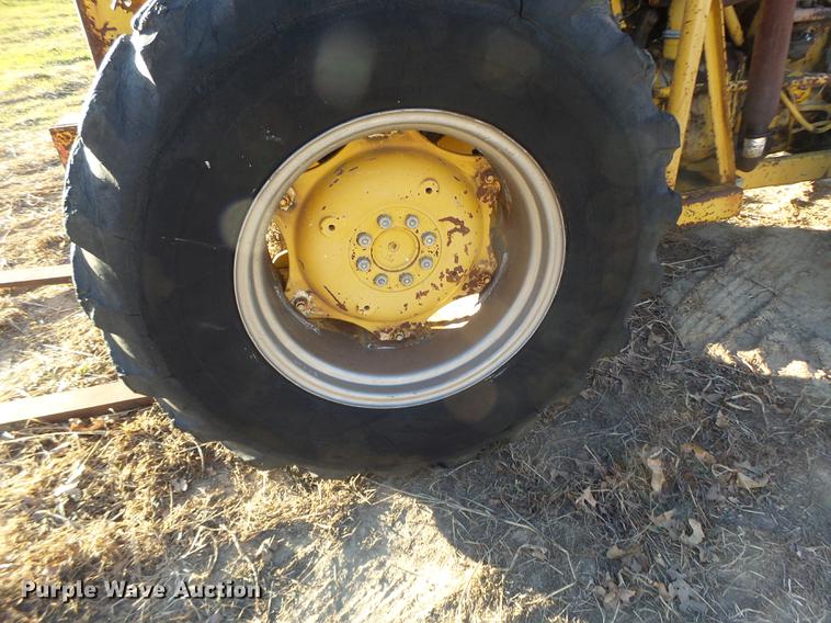 image for item DB9861 Massey-Ferguson 204 forklift