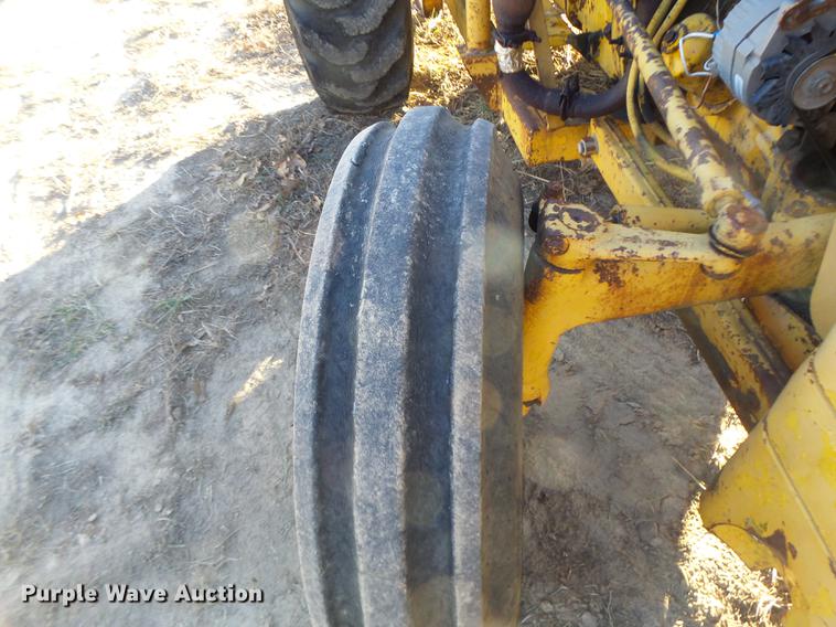 image for item DB9861 Massey-Ferguson 204 forklift