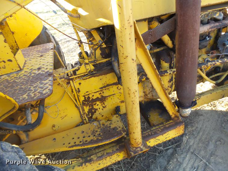 image for item DB9861 Massey-Ferguson 204 forklift