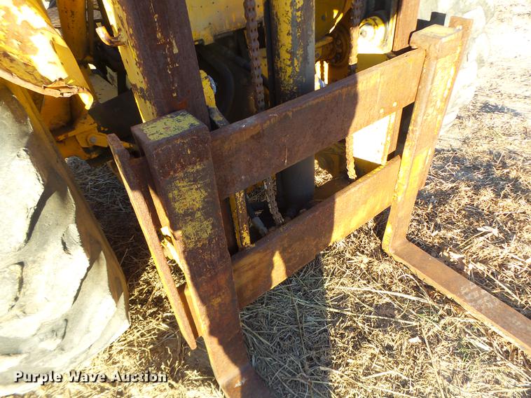 image for item DB9861 Massey-Ferguson 204 forklift