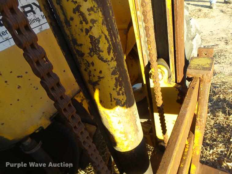 image for item DB9861 Massey-Ferguson 204 forklift