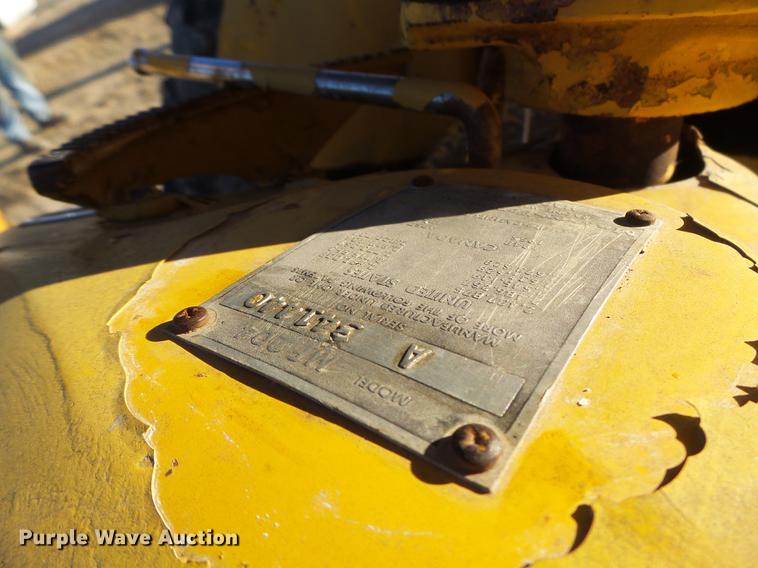 image for item DB9861 Massey-Ferguson 204 forklift