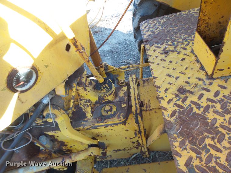 image for item DB9861 Massey-Ferguson 204 forklift