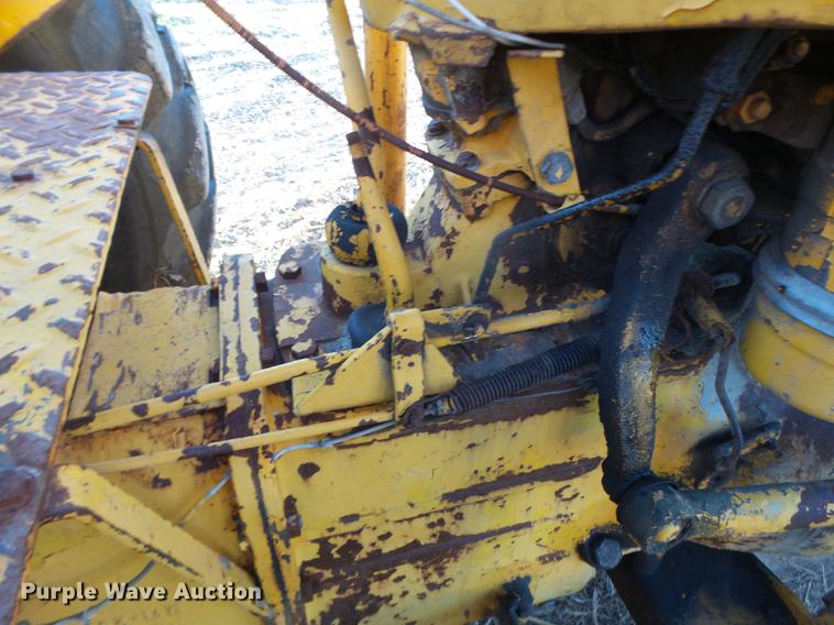 image for item DB9861 Massey-Ferguson 204 forklift