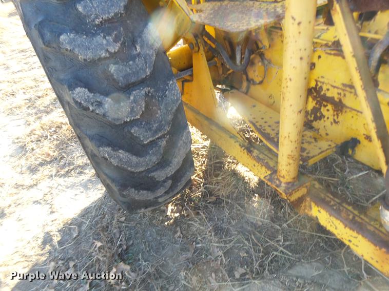 image for item DB9861 Massey-Ferguson 204 forklift