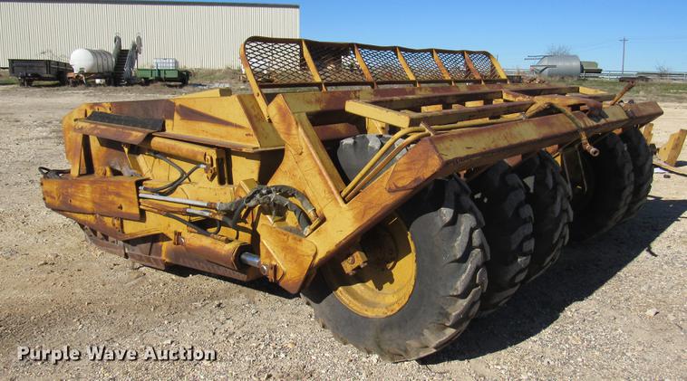 image for item DC2192 1997 Reynolds 17C scraper