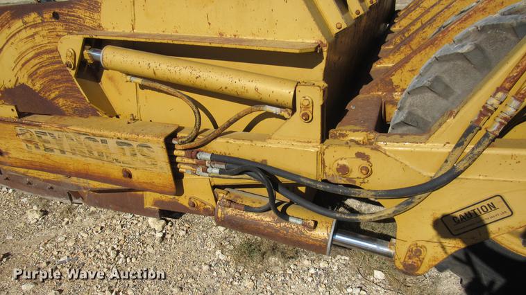 image for item DC2193 1997 Reynolds 15C scraper