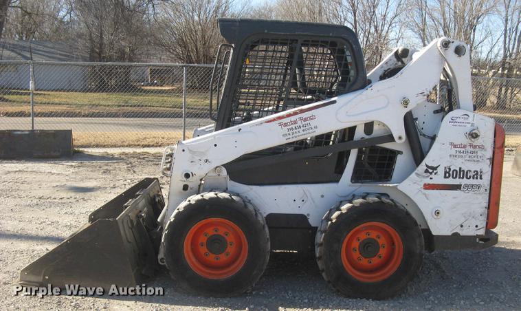 image for item DC2355 2013 Bobcat S590 skid steer