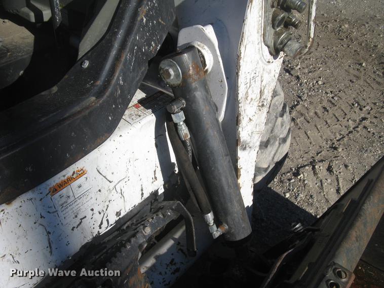 image for item DC2355 2013 Bobcat S590 skid steer