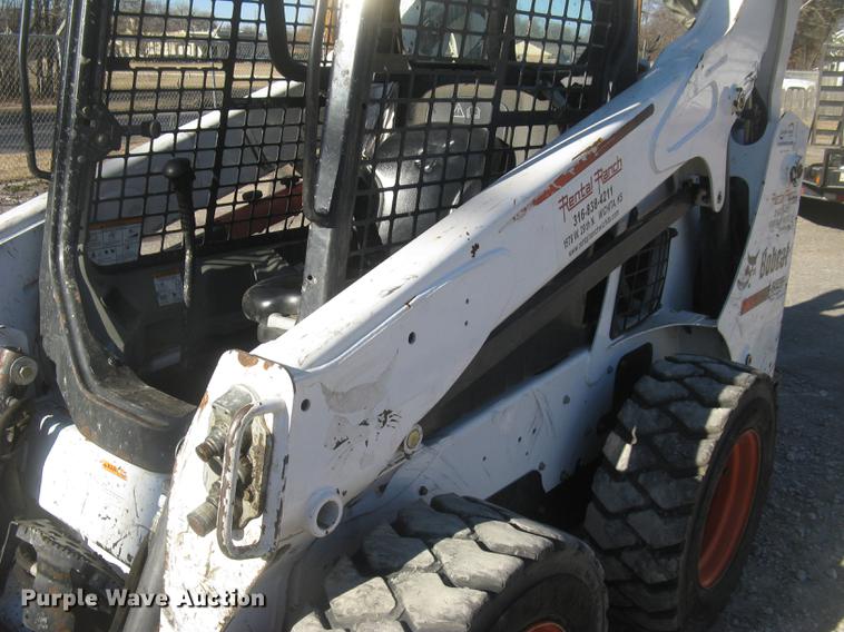 image for item DC2355 2013 Bobcat S590 skid steer