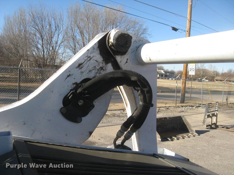 image for item DC2355 2013 Bobcat S590 skid steer