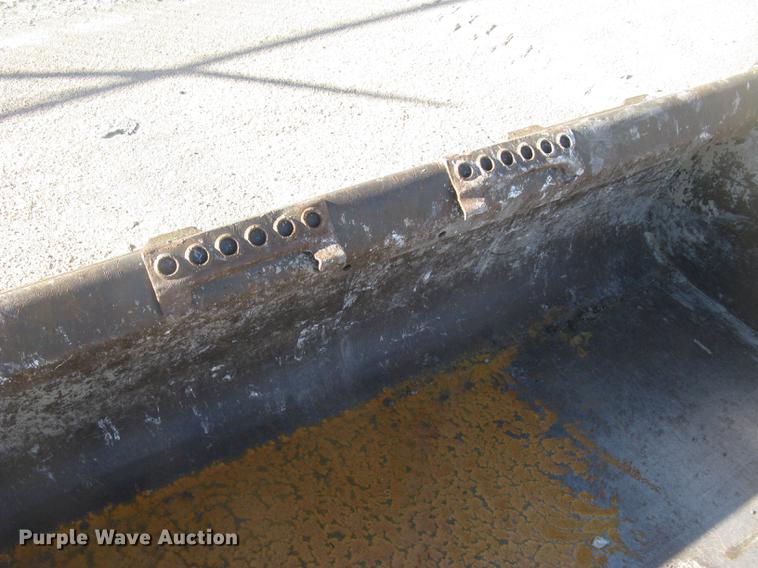 image for item DL9773 Bobcat low profile skid steer bucket