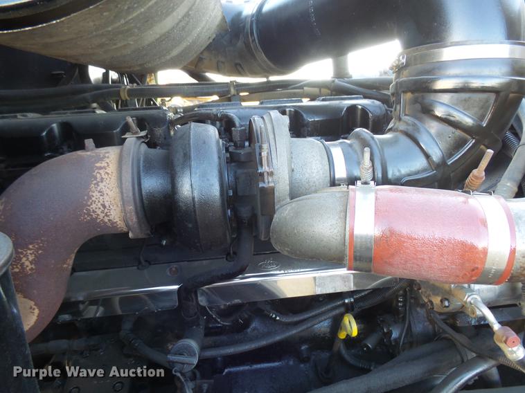 image for item DX9026 2003 Mack CX13 Vision semi truck