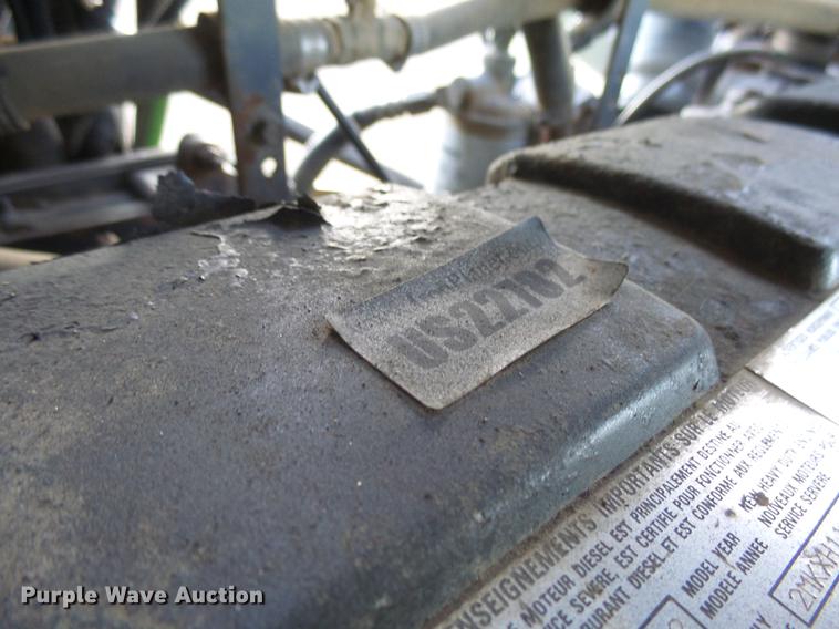 image for item DX9026 2003 Mack CX13 Vision semi truck