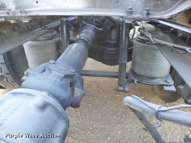 image for item DX9026 2003 Mack CX13 Vision semi truck