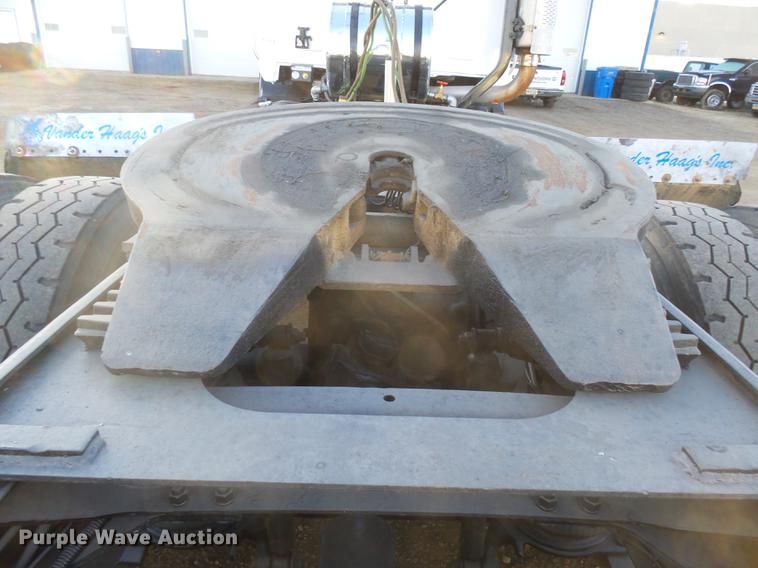 image for item DX9026 2003 Mack CX13 Vision semi truck